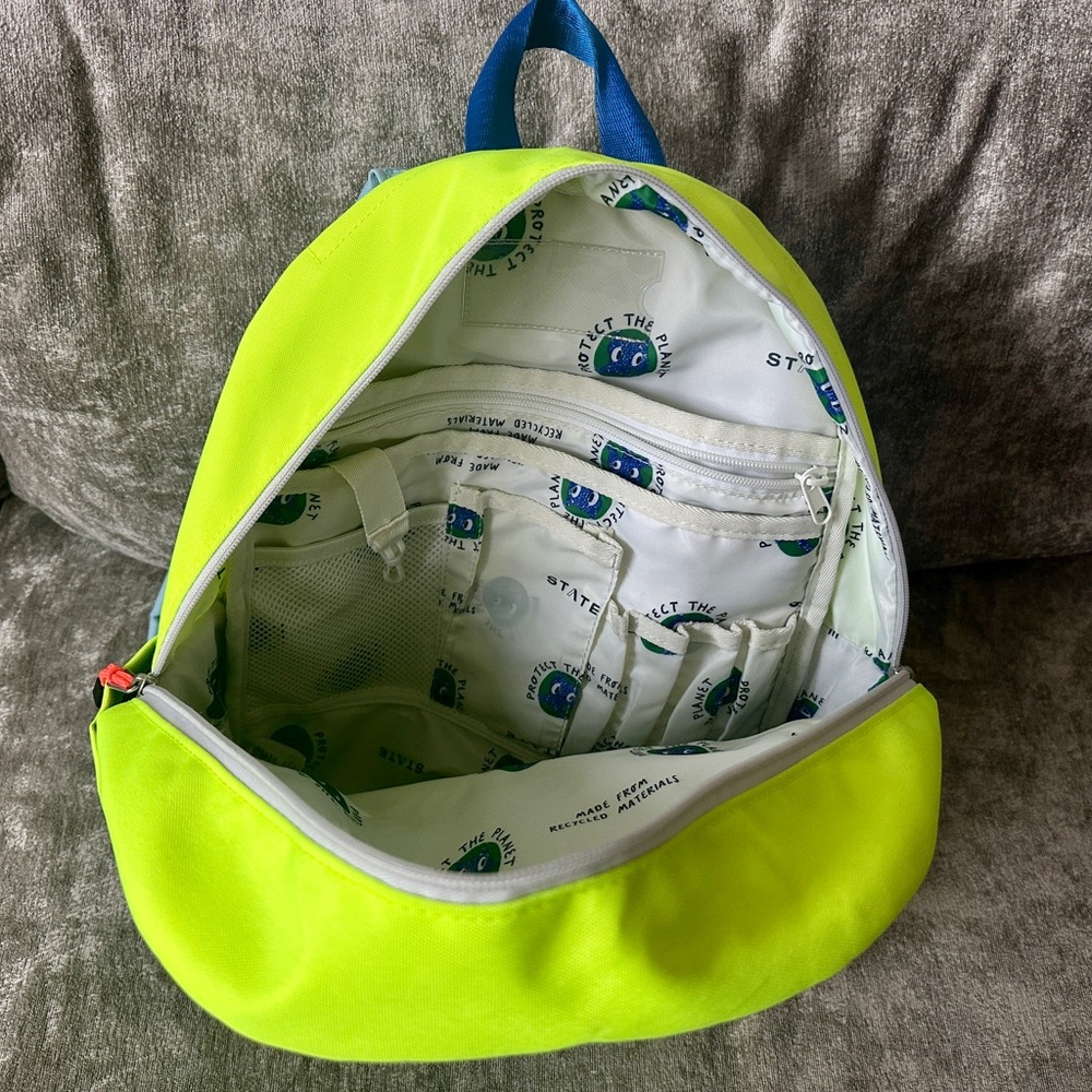 STATE Bags | Kane Backpack + Rodger’s Lunchbox Bundle | Navy/Neon - Picture 4 of 8